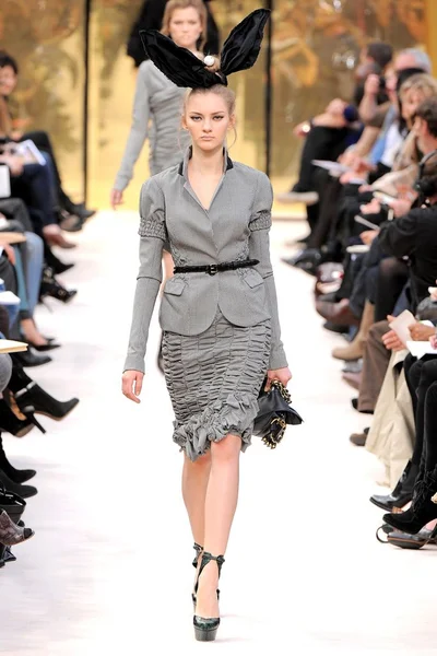 Look 52